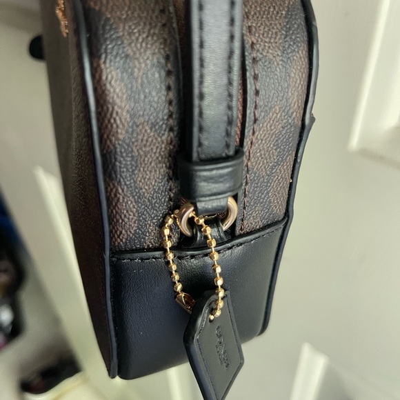 Coach Camera Bag - Picture 4 of 6